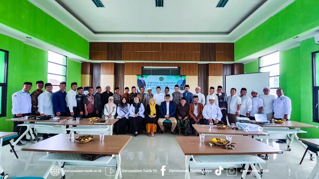 KBIHU Darussalam bersama 8 KBIHU yg baru oleh PD FK KBIHU Kabupaten Tasikmalaya